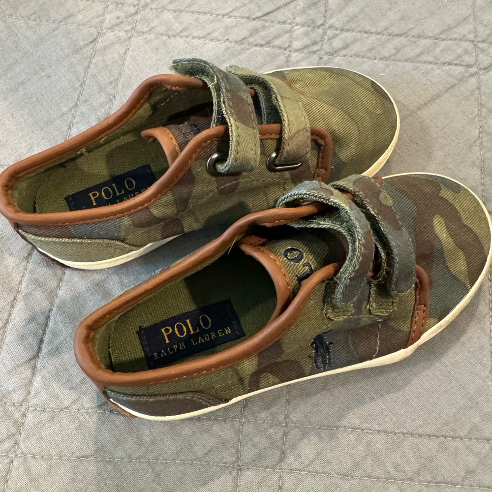 Polo by Ralph Lauren Kids Camouflage Shoes - Size 8 Unisex Boy / Girl w/ Velcro